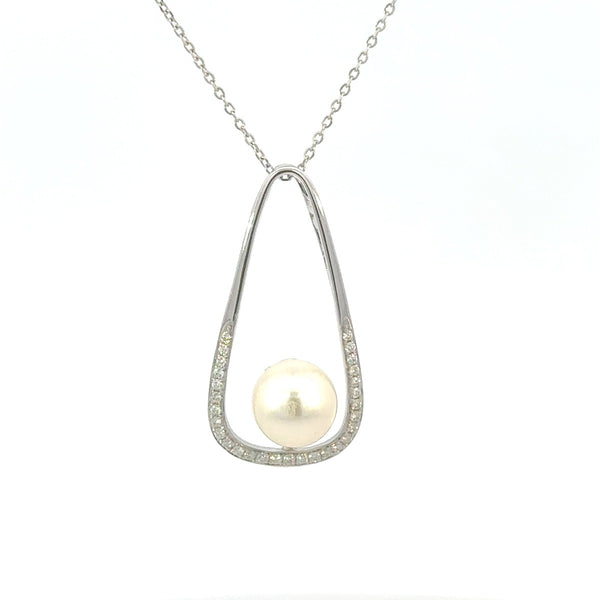 Akoya Pearl & Diamond Pendant