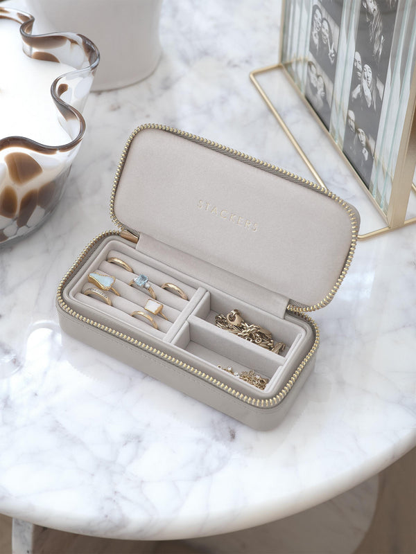 Zipped Travel Jewellery Box  Patent Putty