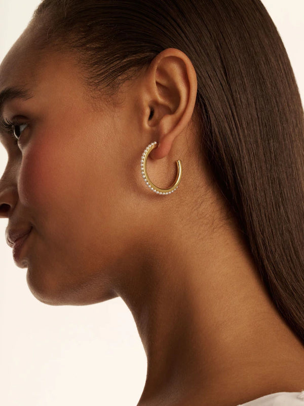 Peraa: Medium Pearl Hoop Earrings