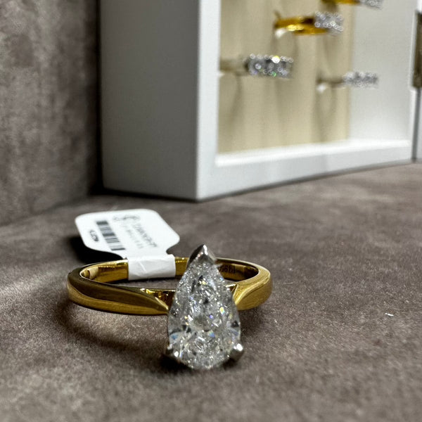 Pear Cut Diamond Classique Ring – 1.0ct GIA Certified